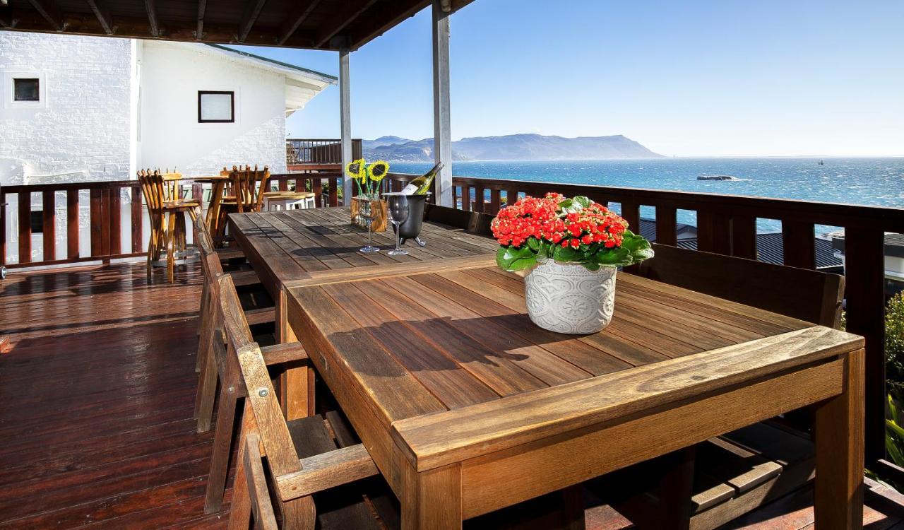 Penguins View Guesthouse Simonʼs Town Dış mekan fotoğraf